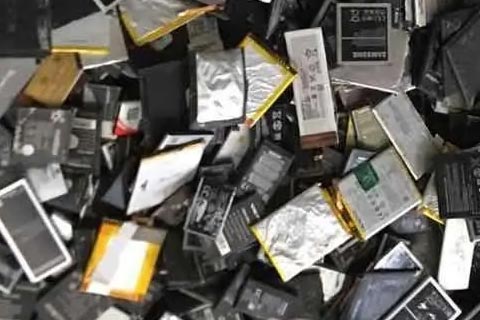 定西艾默森铁锂电池回收-圣润叉车蓄电池回收